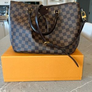 Louis Vuitton Damier Ebene Siena MM Satchel
SKU 203588